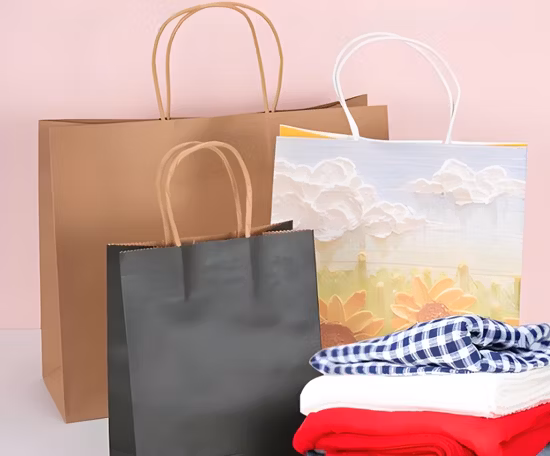 중국 공장 종이 봉투 크래프트 쇼핑 가방 선물 포장을 위한 맞춤 골판지 포장 가방